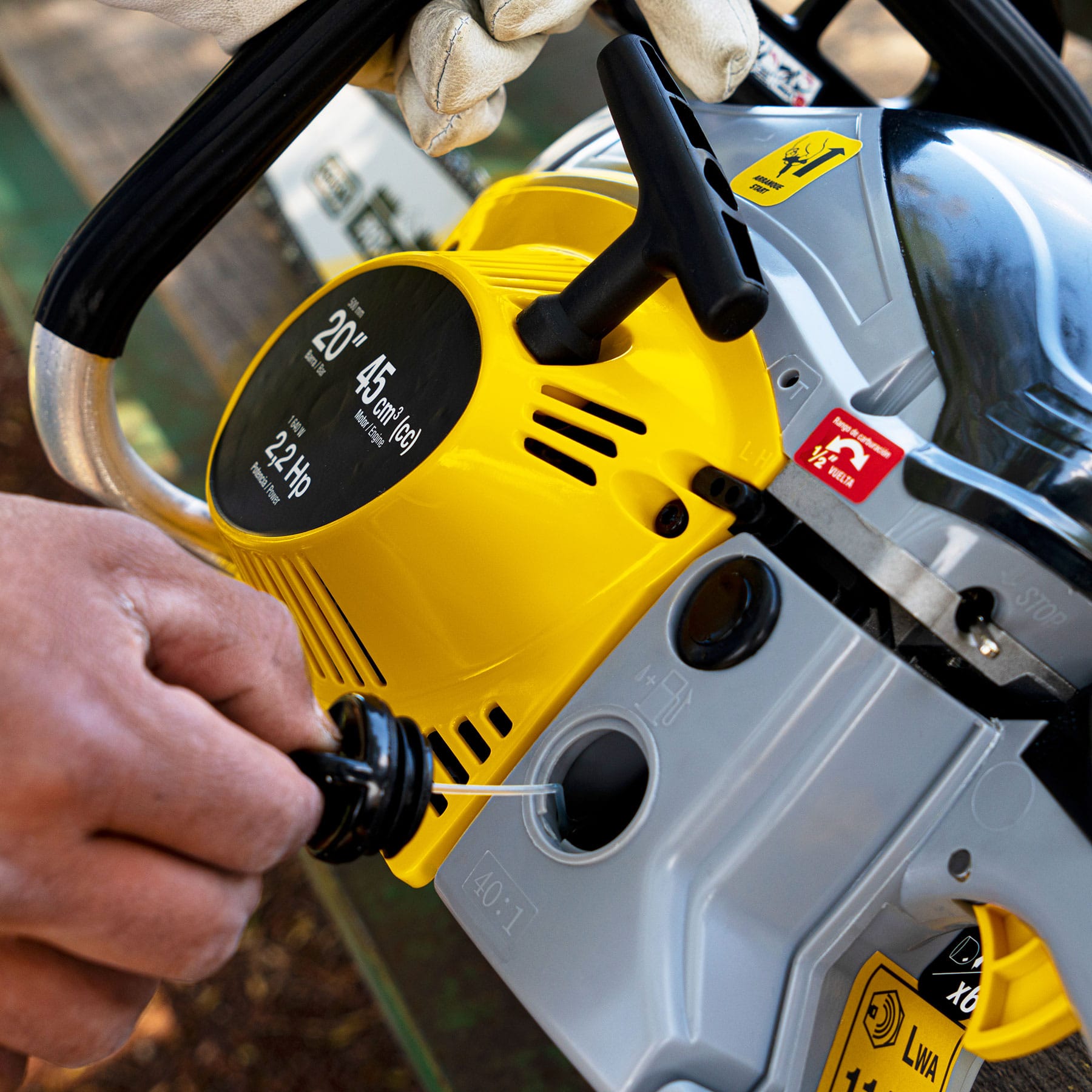 Motosierra 45 cc a gasolina con barra de 20", Pretul - 26015