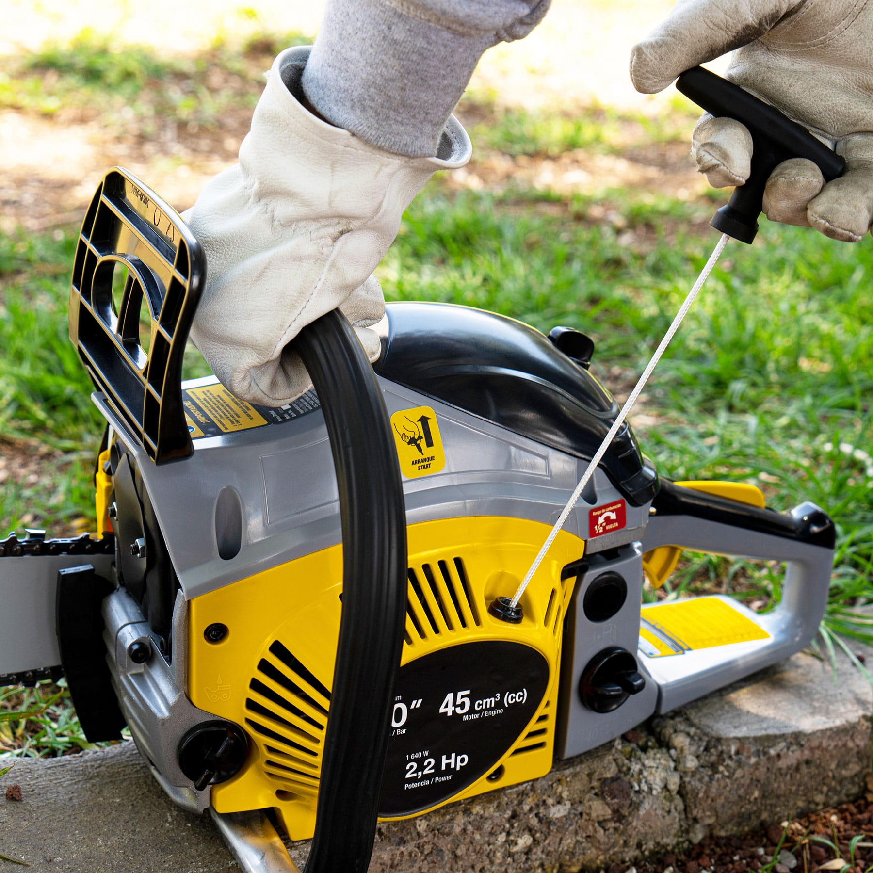 Motosierra 45 cc a gasolina con barra de 20", Pretul - 26015